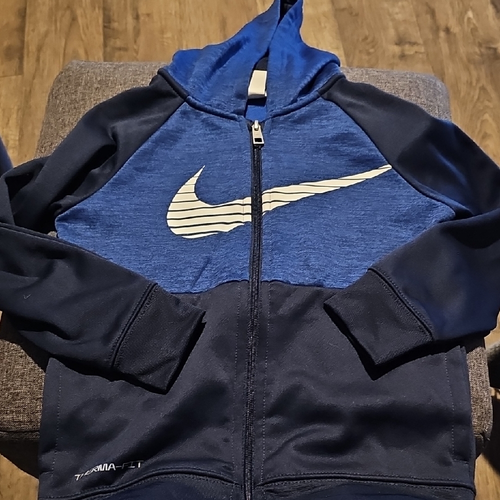 Nike Jacket Kids Navy and Royal Blue Hoodie Size 6 Therma Fit Activewear